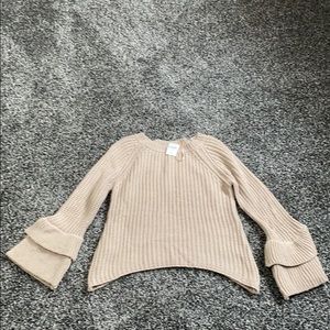 Sweater with sleeve detail